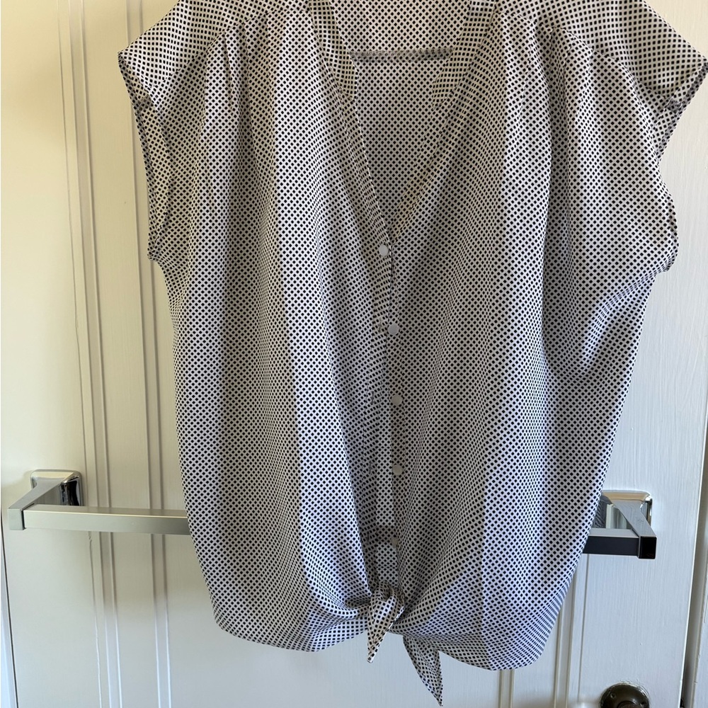 LOFT Cap Sleeve Blouse with Tie Front in Gray and Black